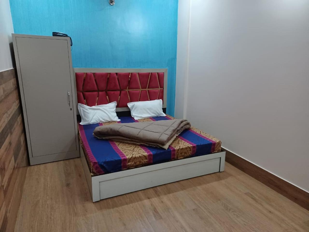 Paradise Home Stay Rani Pokhri Экстерьер фото